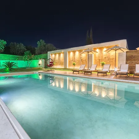 Bruma Luxury Villa