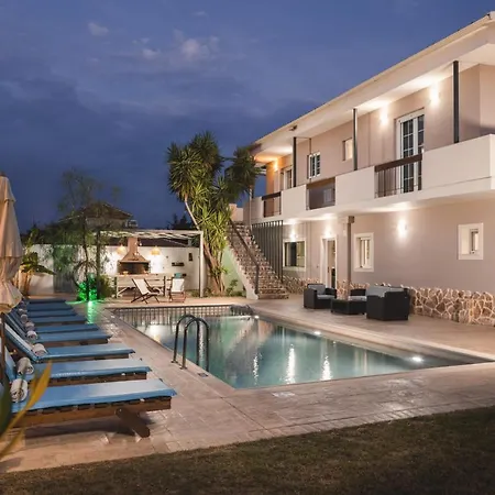 Bruma Luxury Villa Mouzákion