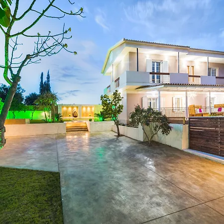 Villa Bruma Luxury Mouzákion