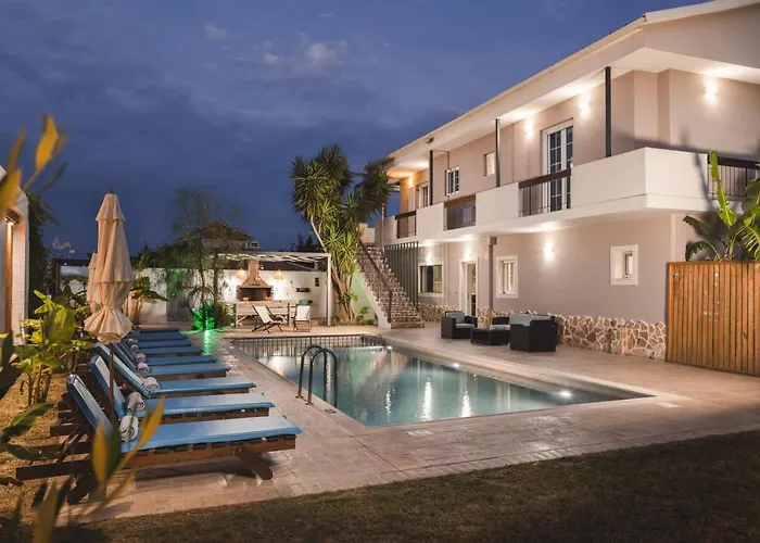 Bruma Luxury Villa Mouzákion