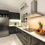 Bruma Luxury Vila *